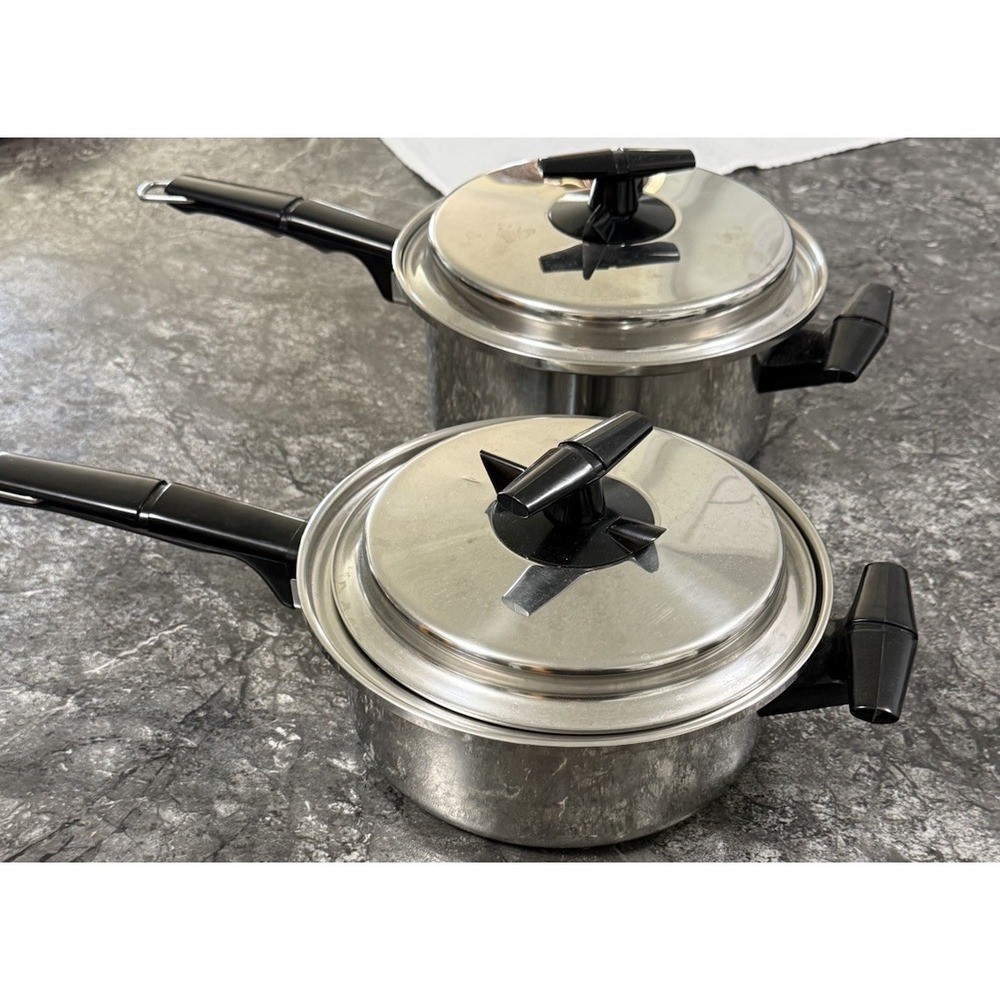Vacumatic by Vollrath 2-1/2 -3 Quart Saucepans  Stainless Vented Lids Set Of 2